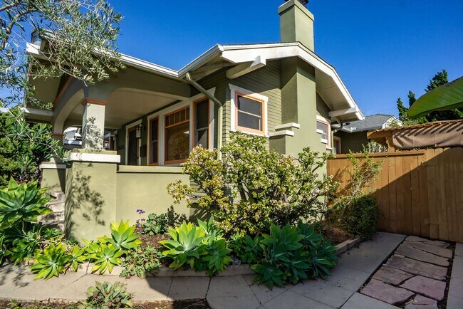 Building Photo - Beautifully restored historic home