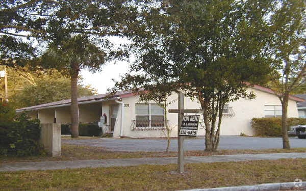 Building Photo - Alberta Apartments