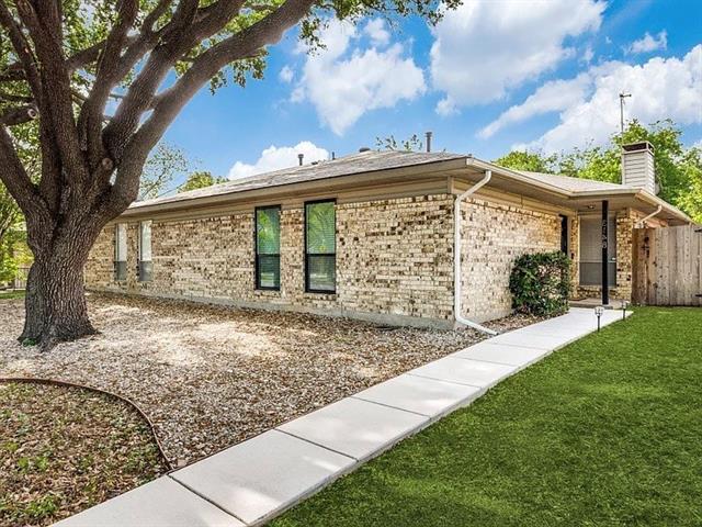 Building Photo - 3146 Royal Ln