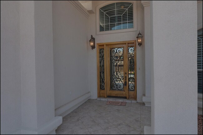 Building Photo - 6328 Franklin Red Dr