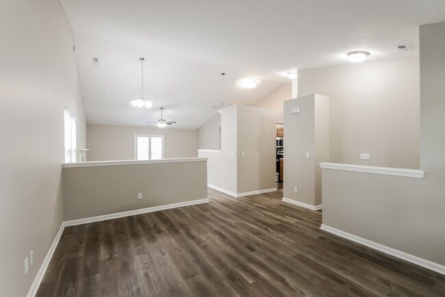 Building Photo - 981 Ariel Way
