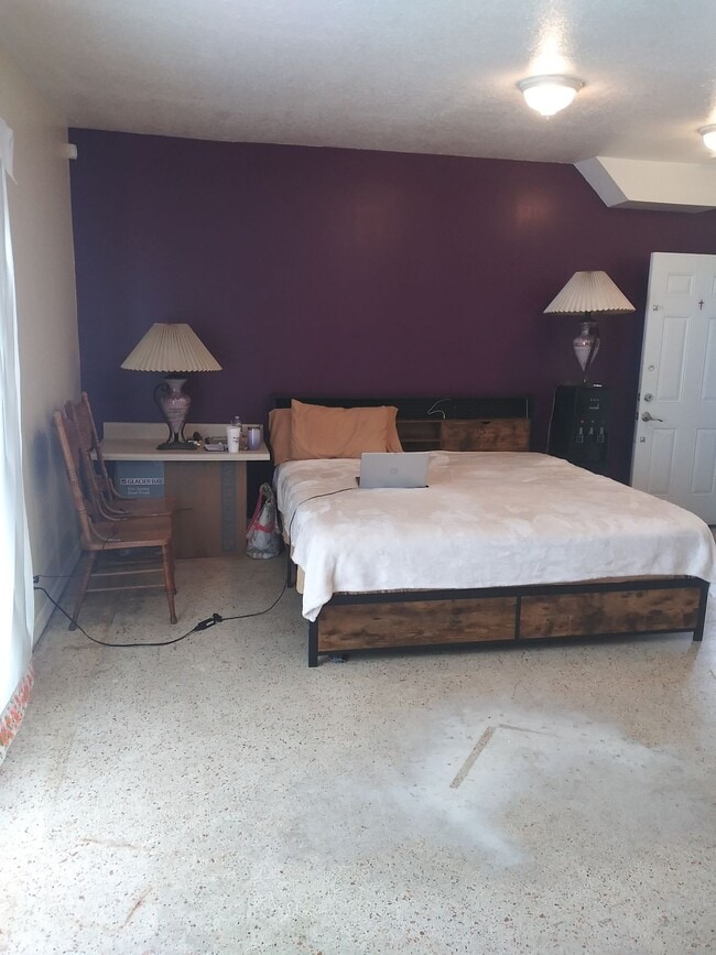 Building Photo - 6827 Rojo Ct