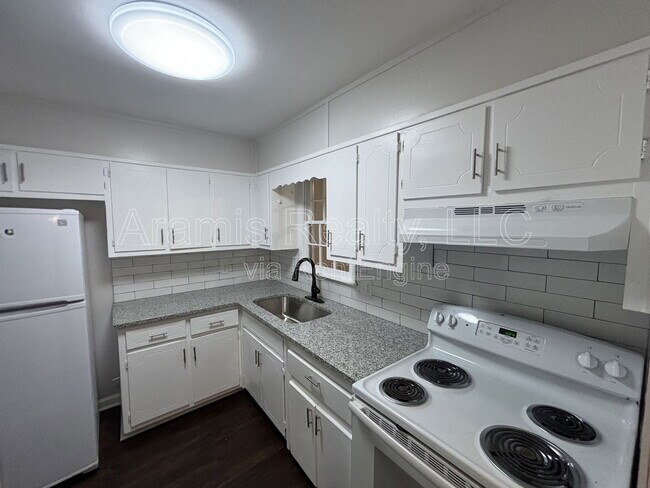 Foto del edificio - 507 Whitehall Ln