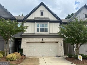 Building Photo - 5639 Parkview Ln