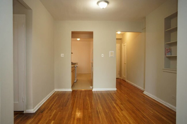 Building Photo - 2566 Ocean Ave