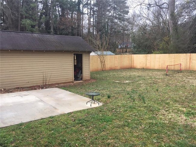 Building Photo - 496 Bridlewood Cir