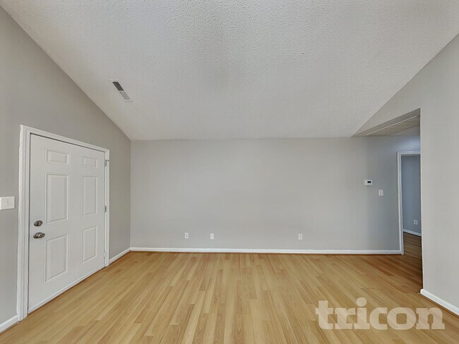 Building Photo - 5000 Poplar Glen Dr