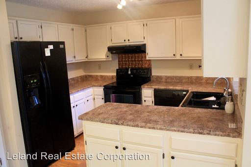 Building Photo - 5069 Glenwood Way