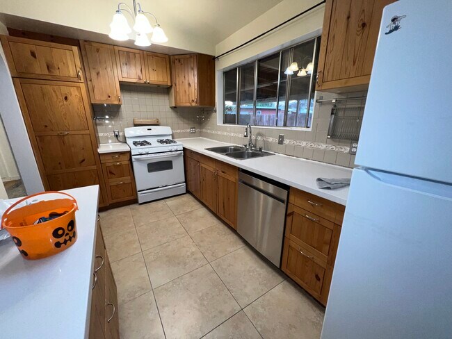 Foto del edificio - 15801 Cobalt St