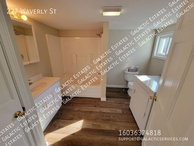 Foto del edificio - 227 Waverly St