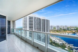 Building Photo - 21205 Yacht Club Dr