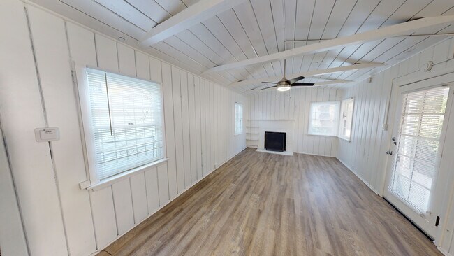 Foto del edificio - Beautiful One Bedroom Home Available in Sh...
