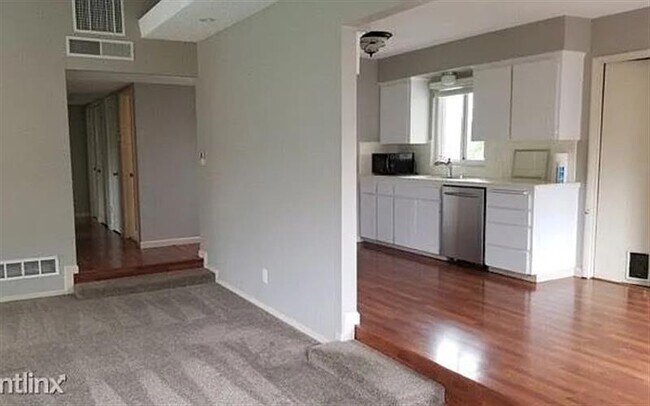 Building Photo - recently remodeled home