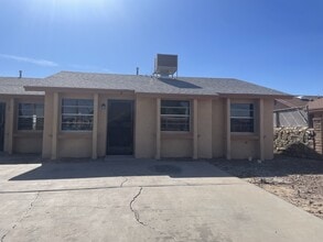 Building Photo - 204 Prado Rd