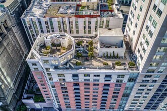 Building Photo - 400 Beale St