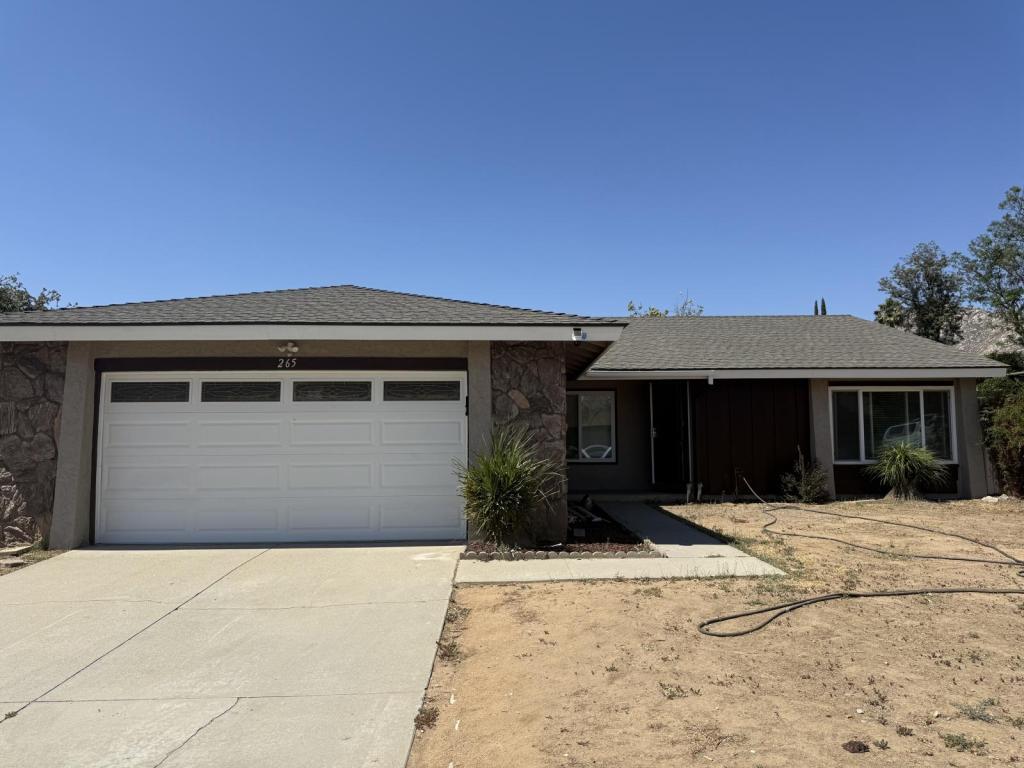 Primary Photo - 265 W Campus View Dr
