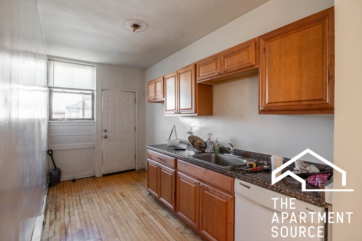 Foto principal - 732 W Roscoe St