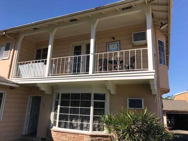 Balcony - 607 N Adams St