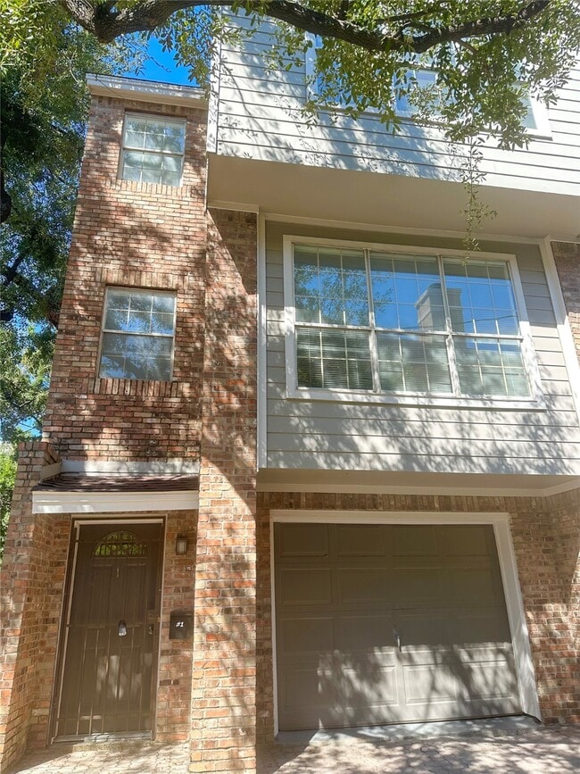 Building Photo - 2633 Peckham St