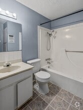 Building Photo - 2221 Loreco St