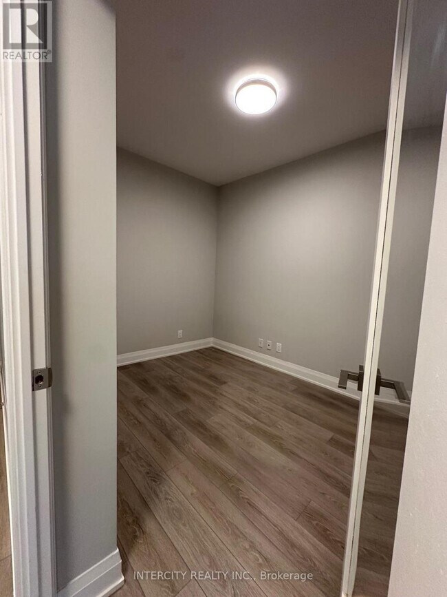 Building Photo - 18-1818 Water Walk Dr