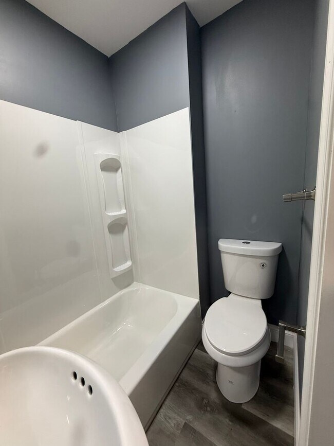 Foto del edificio - 4618 Wayne Ave