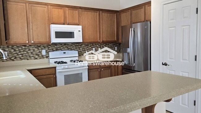 Building Photo - 1126 E Mt Shibell Dr