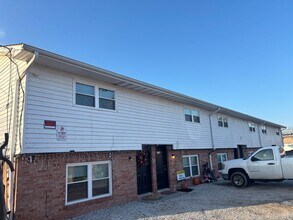 Building Photo - 807 Washington Ave