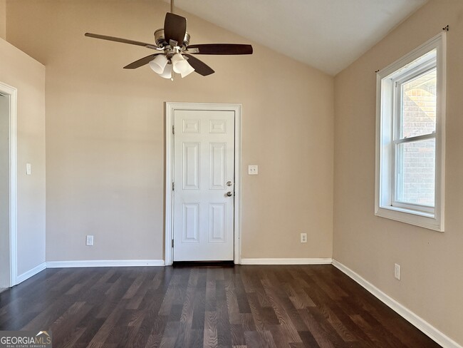 Building Photo - 111 Donald Dr