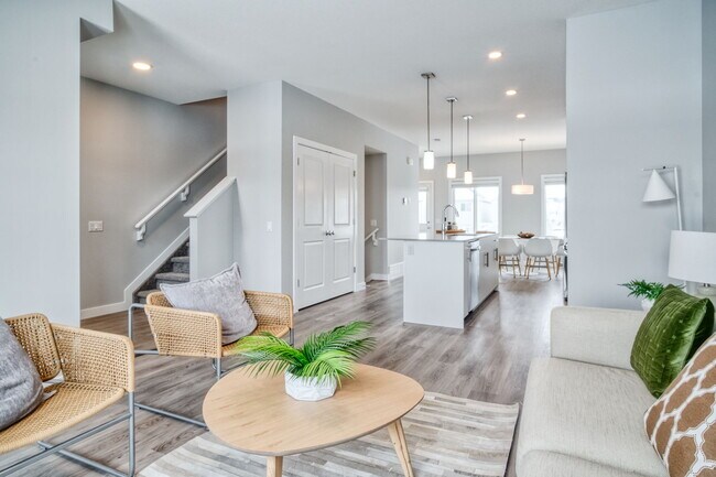 Photo du bâtiment - 1136 Plum Ln SW