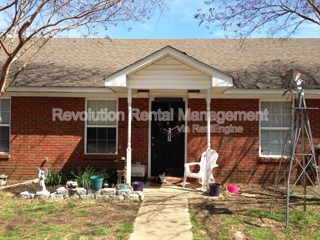 Foto principal - 733 Stallings Rd