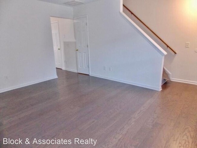 Building Photo - 2 br, 2.5 bath House - 23 Red Lane