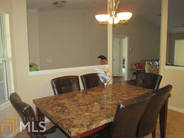Foto del edificio - 301 Royal Pines Way