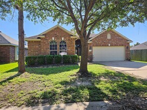 Building Photo - 7107 Ballinger Ridge Ln