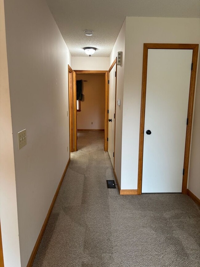 Building Photo - 1419