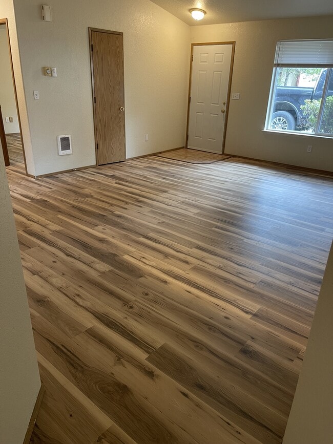 Foto del edificio - 90 E Pine Park Ln