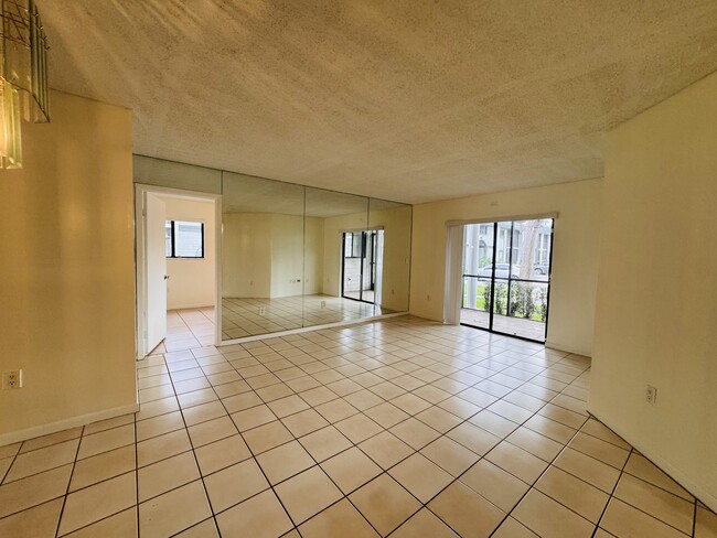 Photo - 20681 NE 4th Pl (North Miami Beach, FL) Townhome