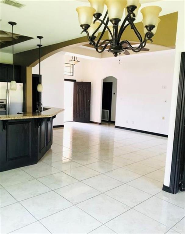 Building Photo - 315 W Figueroa St