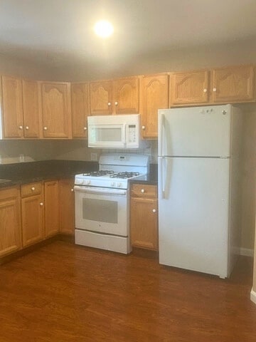 Building Photo - 21295 Canyon Way