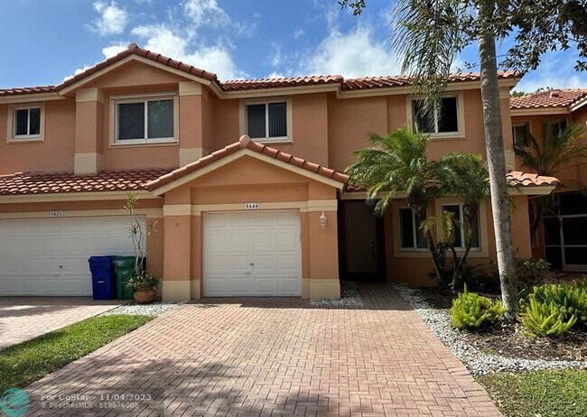 Building Photo - 5640 NW 127th Terrace