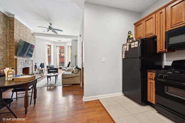 Foto del edificio - 116 W Grand Ave