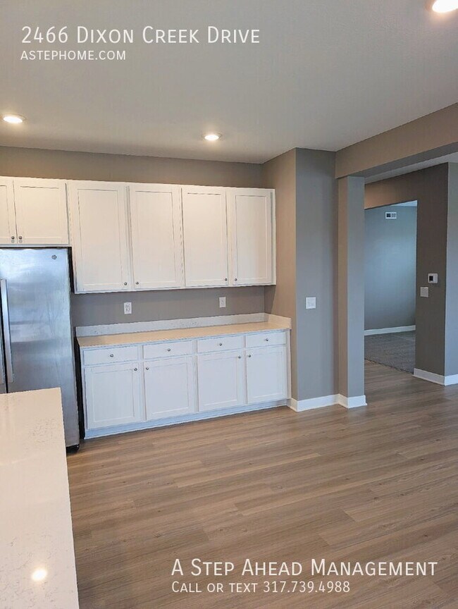 Foto del edificio - 2466 Dixon Crk Dr