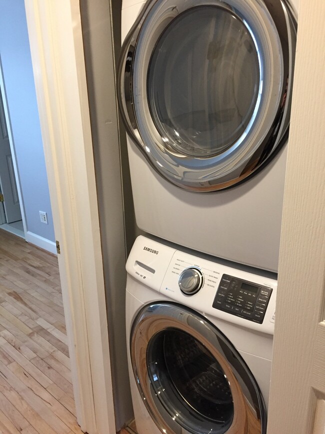 Washer and dryer on top floor - 1220 W St NW