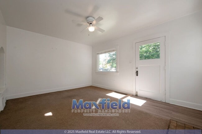 Building Photo - Sugar House Bungalow 2 BD 1 BA 1GA