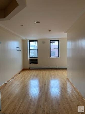 Building Photo - 58 STREET