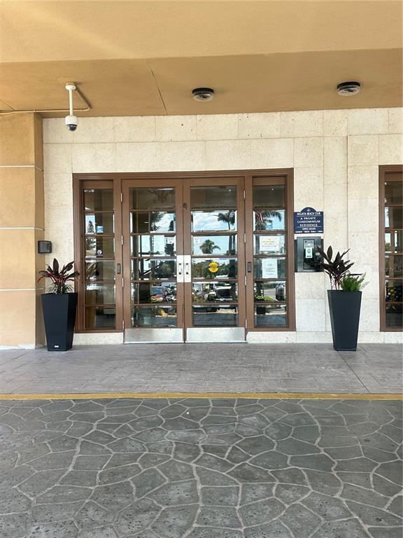 Foto del edificio - 880 Mandalay Ave