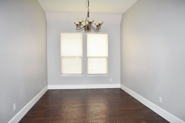 Building Photo - 10312 Colfax Dr