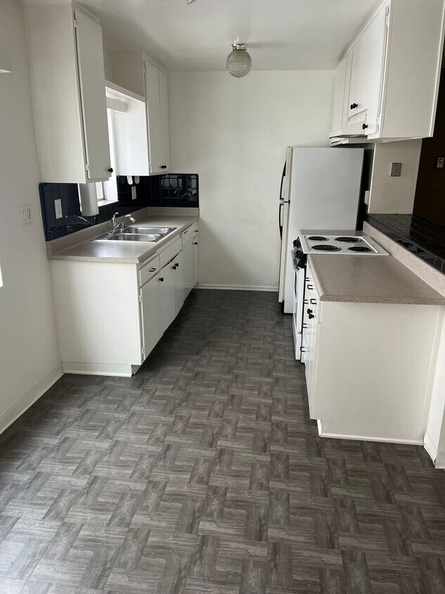 950 Larrabee Apartments in West Hollywood, CA Westside Rentals