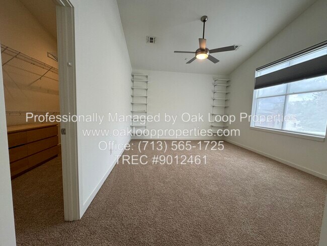 Foto del edificio - 4516 Montrose Blvd