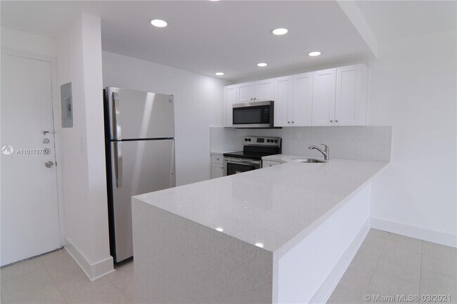 Foto del edificio - 801 NW 47th Ave